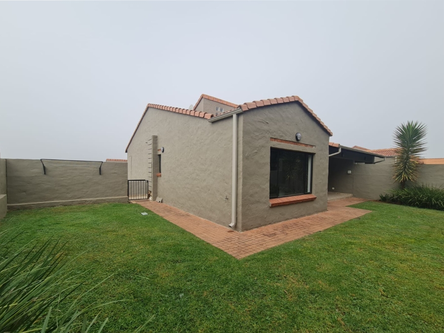 To Let 4 Bedroom Property for Rent in Xanadu Eco Park North West